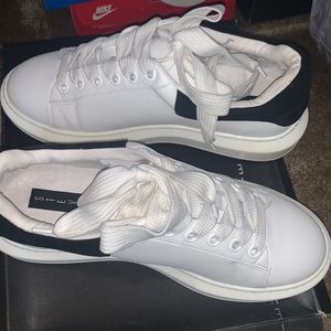 Glazed White/Black Steve Madden Sneakers